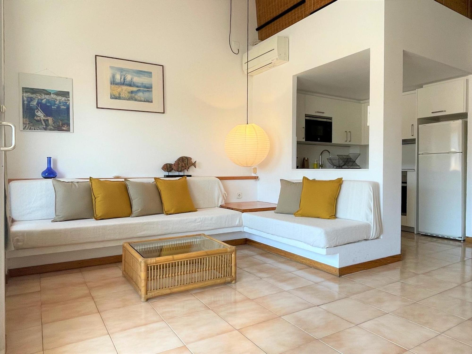 SAGUARDA - Apartamento luminoso con terraza Cadaqués Esterno foto